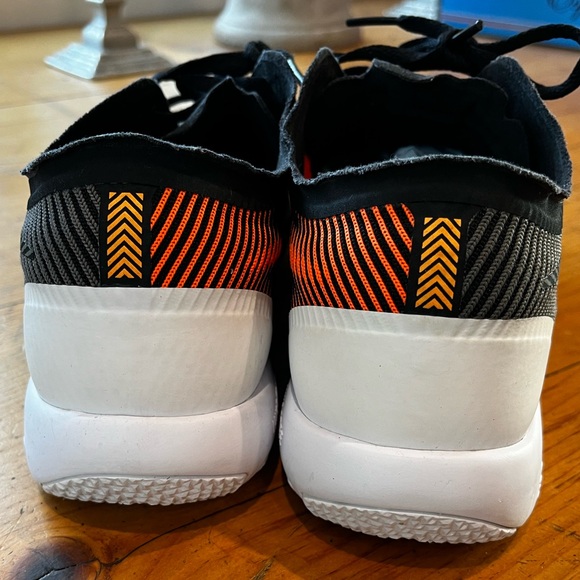 Nike Free Trainer 3.0 V4 Tumbled Grey Total Orange - Picture 9 of 12